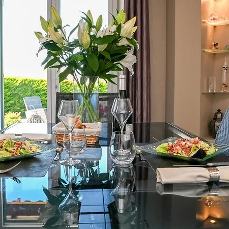 Oda ve Kahvaltı Au Doux Repos 3*