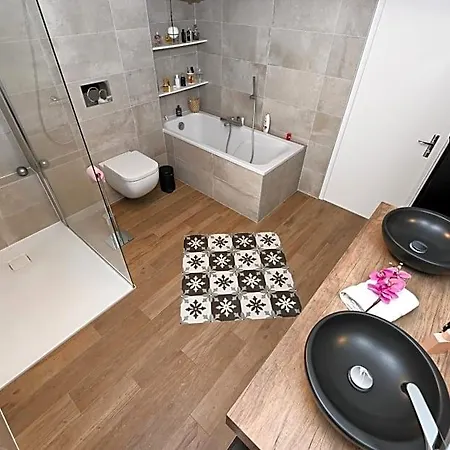 Au Doux Repos Bed & Breakfast