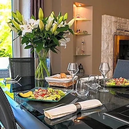 Au Doux Repos Bed & Breakfast La Gaubretiere