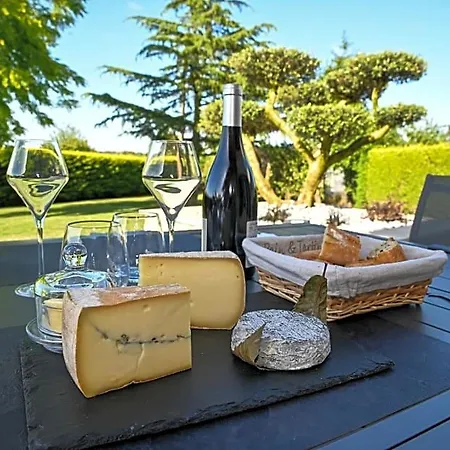 Au Doux Repos Bed & Breakfast La Gaubretiere