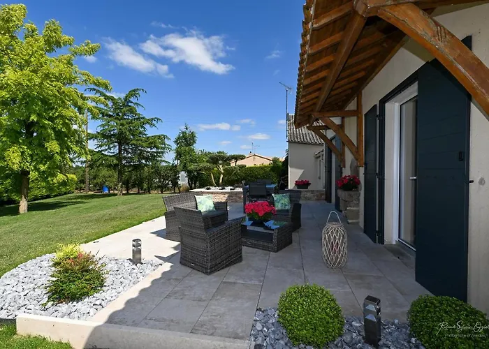 Bed & Breakfast Au Doux Repos La Gaubretiere