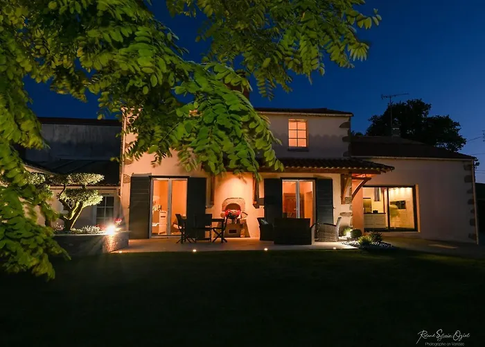 Au Doux Repos Bed & Breakfast La Gaubretiere