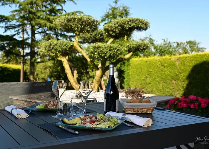 Au Doux Repos Bed & Breakfast 3*